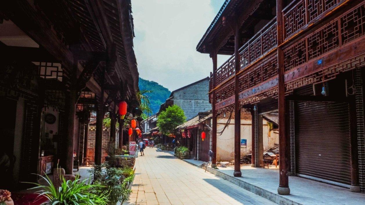 解答疑问 | 为什么都不用纯实木做衣柜——专业有问必答平台